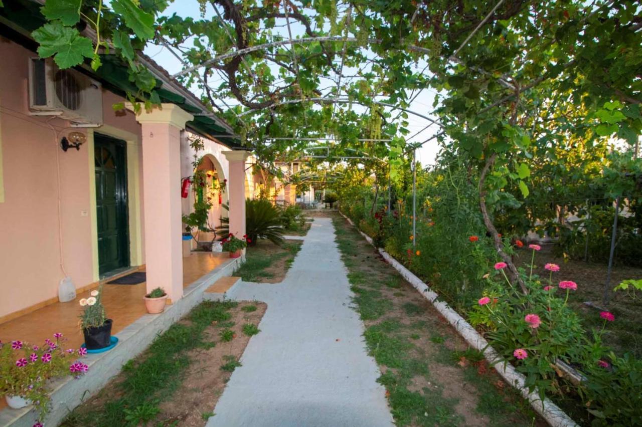 Tzoras‌ ‌Apartments‌ ‌Roda‌ ‌Corfu‌ Litheres Exterior foto